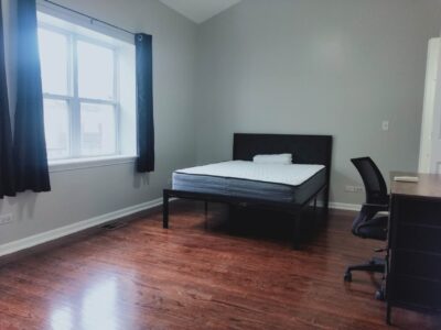 Private Bedroom for Sublease in Furnished 3BR/3BA Townhome – Private Bath & Garage