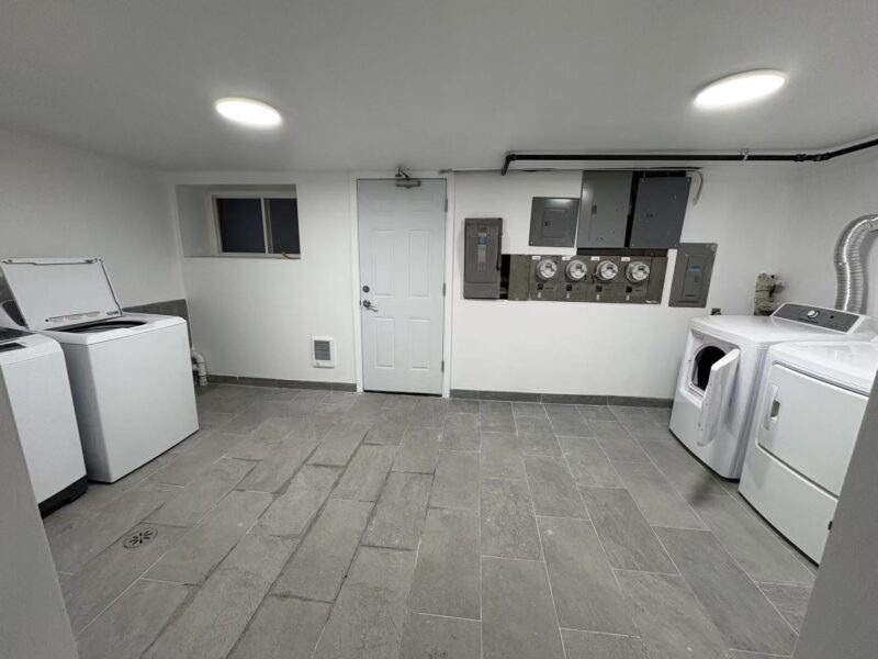 Furnished 4BR / 2BA Apartment in the Center of Hyde Park