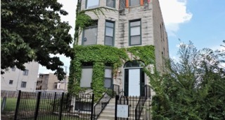 Bright 3BR/2BA Near UChicago | Vaulted Ceilings + Skylights | Pet Friendly | $2,200