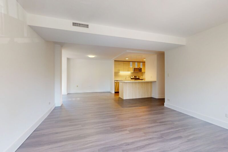 Summer Sublease at 1400 E 57th Street