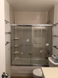 Look for a female tenant. Beautiful Campus Furnished Townhouse 4 bd/2.5 ba