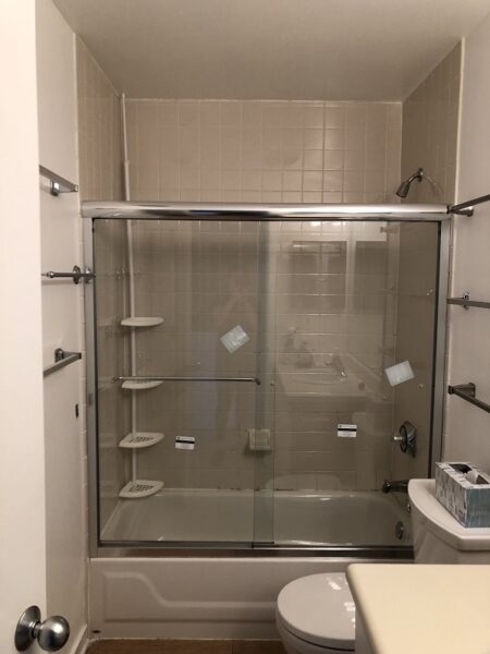 Look for a female tenant. Beautiful Campus Furnished Townhouse 4 bd/2.5 ba