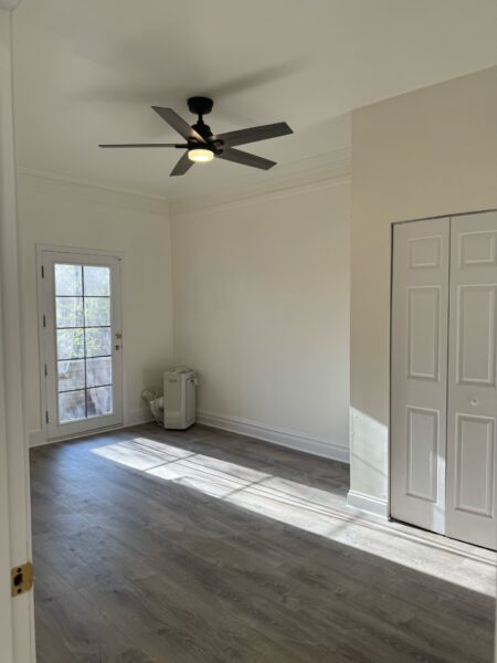 Remolded 2B1B Sunny Balcony In-Unit Washier & Dryer