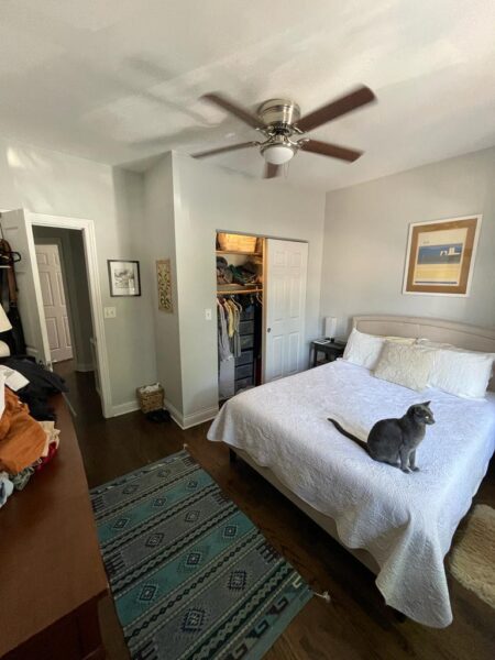 $1,895 – Large 2BR / 2BA – Heat Included – East Hyde Park – Near UChicago – Available April 15, 2026