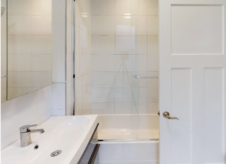 Summer Sublet in Hyde Park – Master Bedroom in 4B4B ($990/mo)