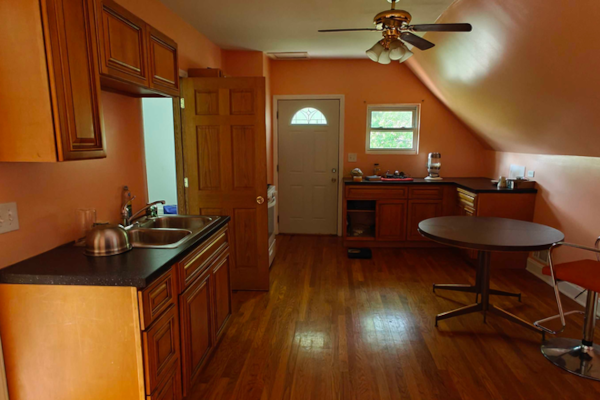 2br Urban Oasis in Historic Fuller Park with Garden, Fruit Trees, and Plenty of Parking