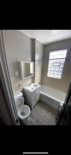 Spacious 2 bed 1bath