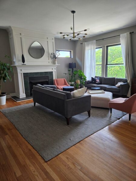 Historic Kenwood Luxury Living – Spacious 5 Bed / 3 Bath Residence on Drexel Boulevard