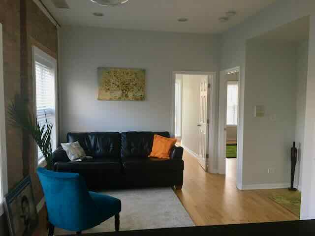 Updated, cozy sun filled 2 bedroom unit 1 block from campus