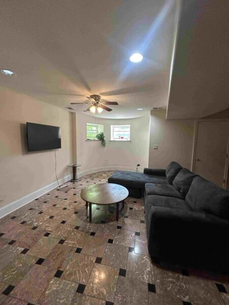61st and Kimbark - Garden unit, front bedroom with shared bathroom