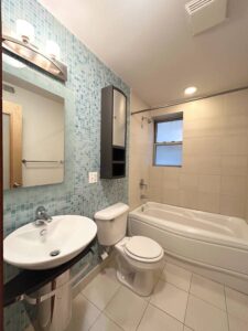 Room available in East Hyde Park 2B2B for $800