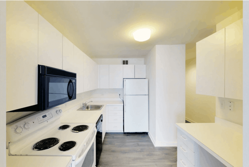 Furnished, Spacious Regents Park 32nd Floor Sublet, Private Room + Bath, Oct to March